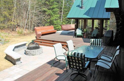 Stratton and Bromley Ski Areas Villa | The Kresge Kabin - Authentic Grand Log Cabin.