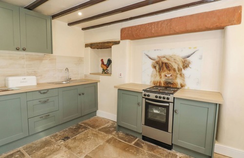Kirkby Stephen Cottage | THE LA'AL CRAGG, romantic, with open fire in Kirkby Stephen