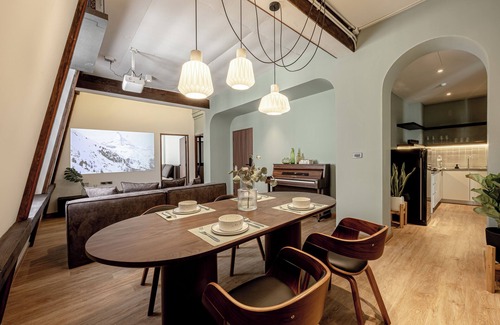 Khlong Ton Sai Apartment | The Lair Bangkok