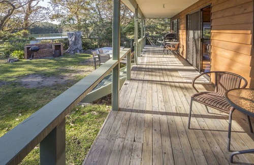 Lake Tabourie House | The Lake Cabin Summar