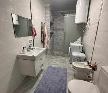 Bosteri House | The Lake House