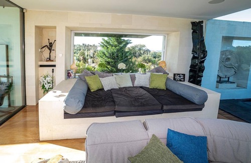 San Sebastian de los Reyes Apartment | The Lake House - Luxury Villa in Madrid