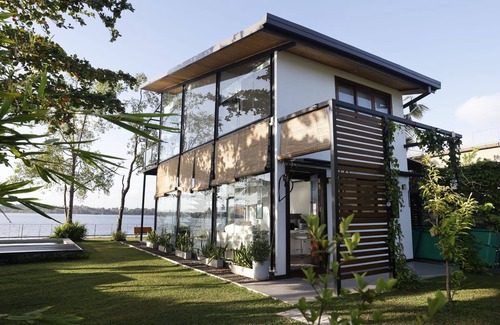 Panadura Villa | The Lakes Edge Residence | A cosy retreat by the Bolgoda Lake