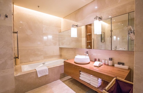 Hexi Hotel | The Lakeview, Tianjin Marriott Executive Apartments
