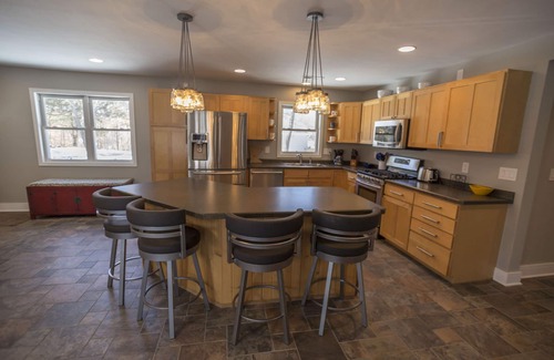South Haven House | The Landing Spot on West Lake Sylvia