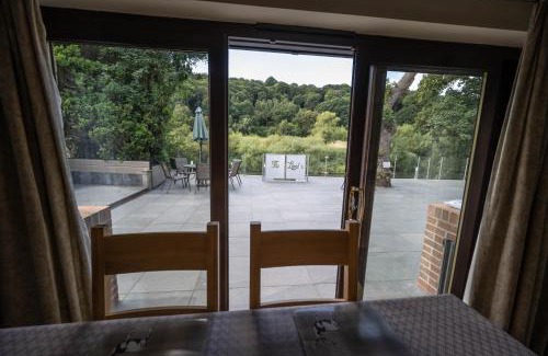 Bewdley House | The Larches