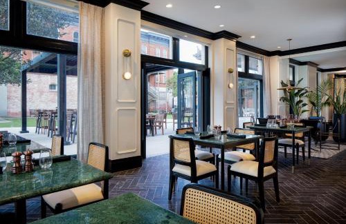 Downtown Hotel | The LaSalle Hotel, Bryan College Station, a Tribute Portfolio Hotel