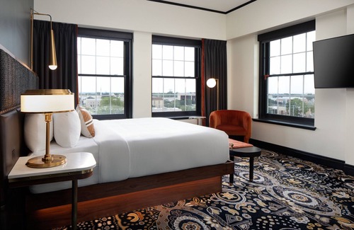 Downtown Hotel | The Lasalle Hotel, Bryan College Station, A Tribute Portfolio Hotel