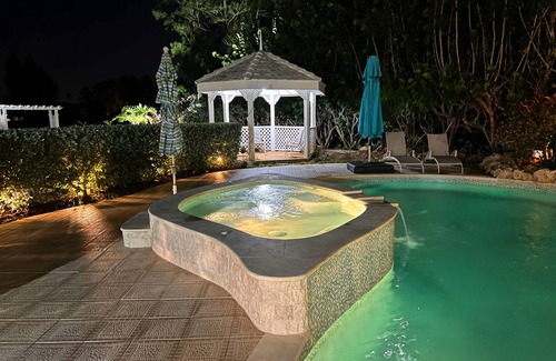 Lowlands Villa | The Lauren Taylor Villa - Tobagonnn