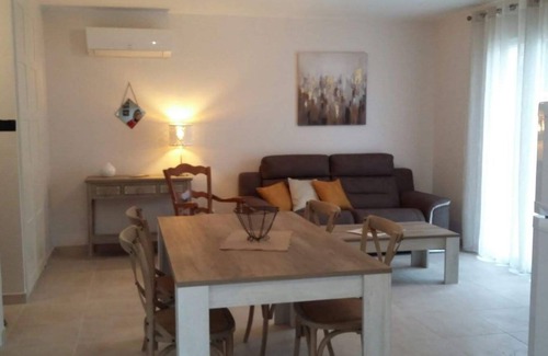 Entrechaux House | THE LAUZES OF ST MICHEL-LA SARRIETTE