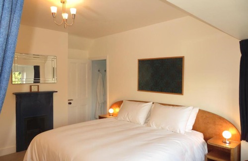 Budleigh Salterton Bed & Breakfast | The Lawns B & B