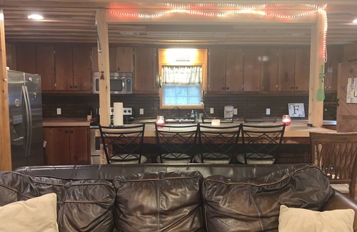 Petal House | The Leaf River Yacht Club