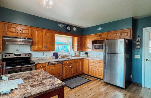 Le Claire House | The LeClaire River Chateau