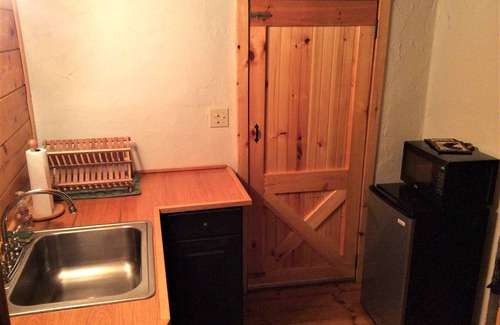 Blakeslee Cabin | The Lehigh Cabin - Riverfront Escape- 1 mile private river