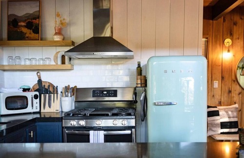 Running Springs Cabin | The Lightfoot Cabin · Mid-Century Cabin Perfect for Romantic Getaway