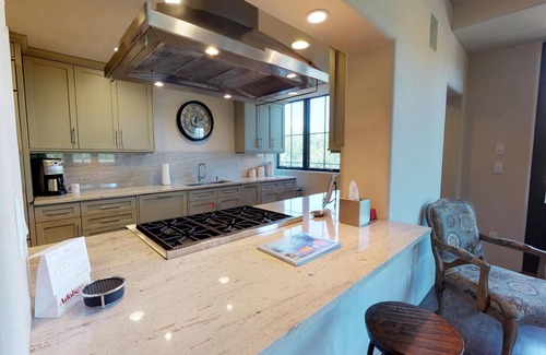 Downtown Santa Fe Condo | The Lincoln 401, 3 Bed/3.5 Bath, Luxury Condo