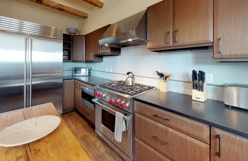 Downtown Santa Fe Condo | The Lincoln 402, 2 Bed/2.5 Bath, Luxury Condo