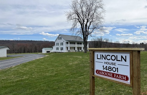 Sabillasville House | The Lincoln House (or for retreats book the whole Caboose Farm compound)