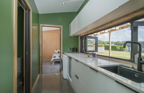 Whangapoua House | The Little Bach at Whangapoua