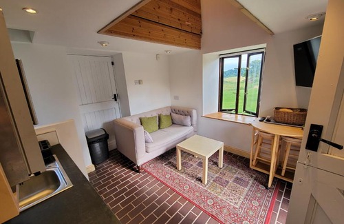 Abergavenny House | The Little Bothy - Holiday Cottage in the heart of Monmouthshire