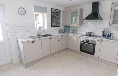 Llangain Cottage | THE LITTLE CWTCH, character holiday cottage in Llansteffan