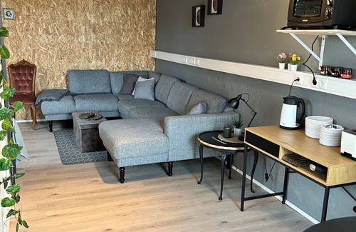 Innri-Njarthvik Apartment | The Little Guesthouse Downtown - A beautiful family studio