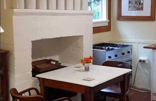 Glenbrook Cottage | The Little House in the Blue Mountains