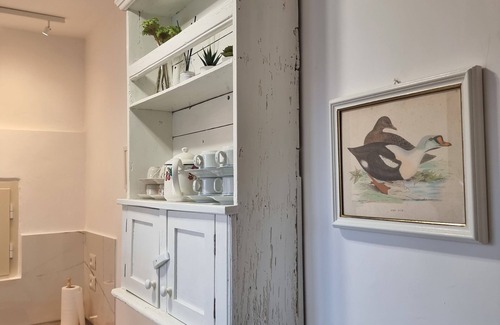Prato Apartment | The little house on the river - nice one-bedroom apartment very close to the city center