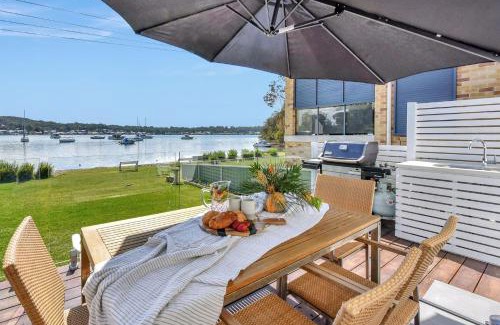 Rathmines House | The Little Lake House at Rathmines waterfront on Lake Macquarie