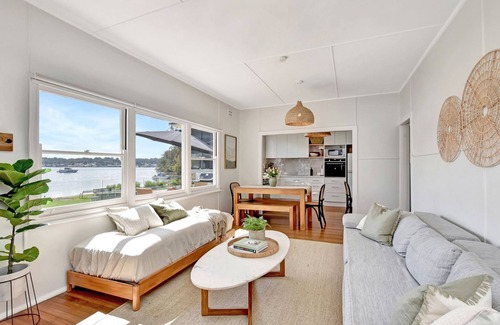 Rathmines House | The Little Lake House at Rathmines waterfront on Lake Macquarie
