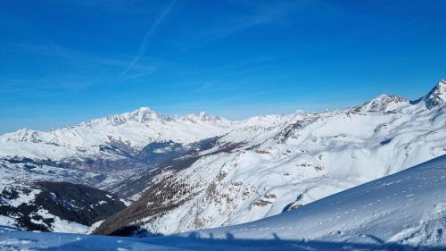 La Roche Apartment | The little refuge of La Plagne (French Alps)