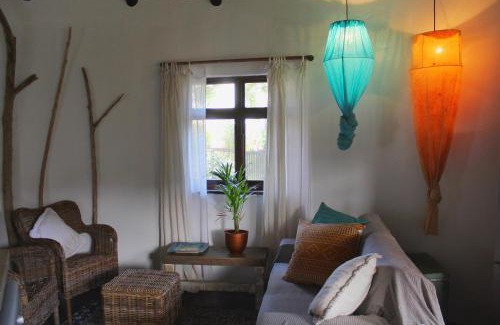 Mtwalume Apartment | The Little Round House
