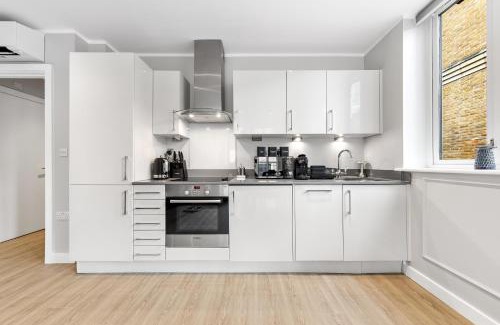 Spitalfields Apartment | The Liverpool Street Boutique