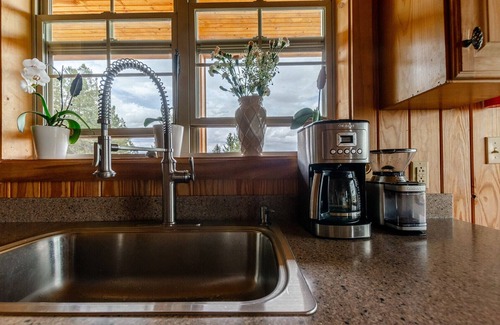 Dubois House | The Lodge at Arcady Ridge Ranch, Sleep 6-14, Mountain Views, NEW SAUNA!