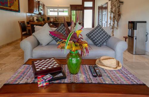 Hopkins Hotel | The Lodge at Jaguar Reef