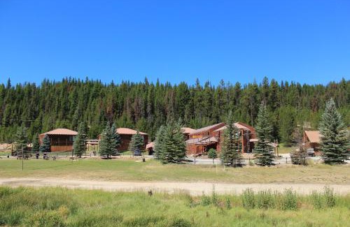 Lolo Cabin | The Lodge at Lolo Hot Springs