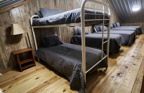 Zavalla Cabin | The Lodge at Sam Rayburn: Cassels Boykin Fishermen's Retreat