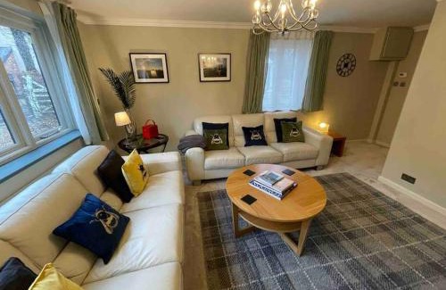 New Forest District House | The Lodge at Stocks