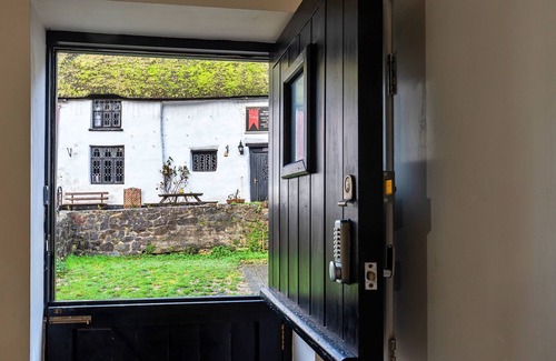 Trusham Cottage | The Lodge at The Cridford Inn