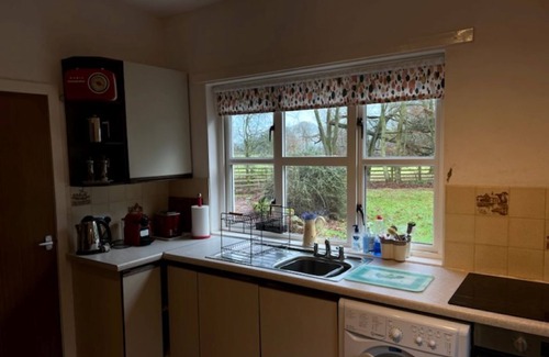 Paxton Cottage | The Lodge- charming cottage on private country house estate