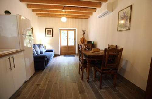 Saint-Privat-en-Perigord House | The Lodge Gite