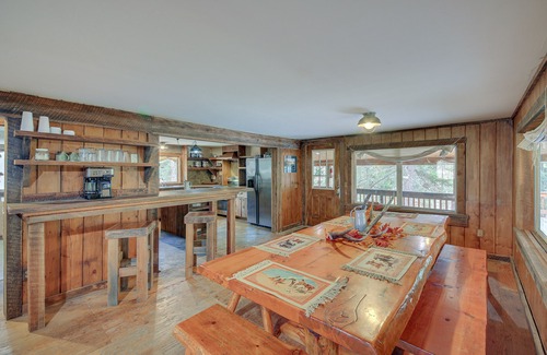 Trout Creek House | 'The Lodge' in Trout Creek < 1 Mile to Reservoir!