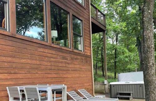 Hulbert House | The Lodge on Gray House Farm