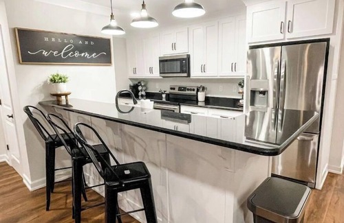 Manchester Cabin | The Loft at 122