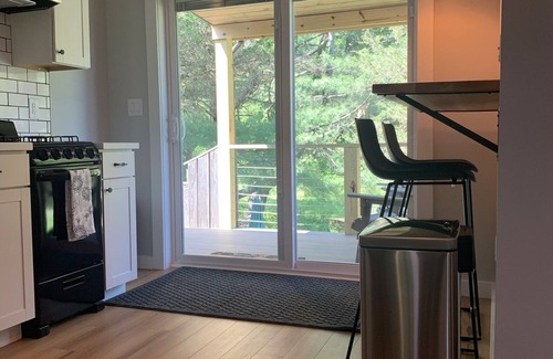 Tillson Apartment | The Loft at 'Blue Heron Watch' Nature Getaway
