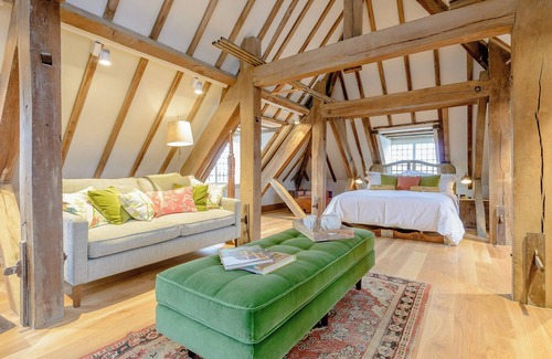 Brackley Cottage | The Loft at Brackley Town Hall