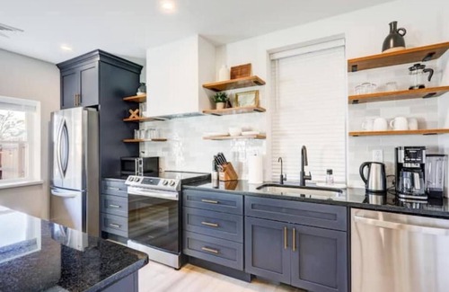 Witmer Apartment | The Loft at Legacy Manor/Minutes from Sight&Sound and Downtown Lancaster
