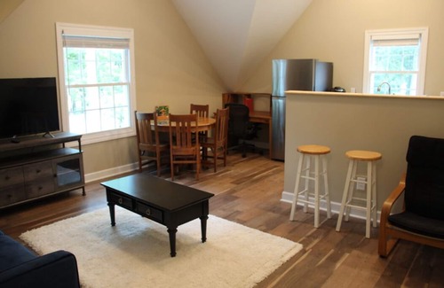 Saint Andrews Apartment | The "Loft at Sewanee" is a tranquil apartment near the University of the South.