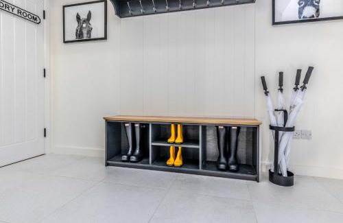 Kelmarsh House | The Loft : Luxury Countryside Retreat for Family & Friends