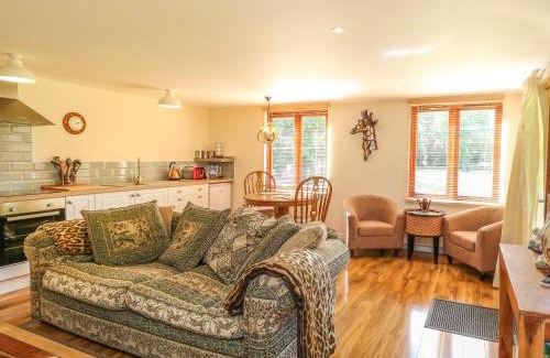 Brandon House | The Log Cabin